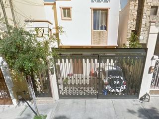 VEnta de casa en JARDINES DE SANTA CATARINA, SANTA CATARINA, NUEVO LEÓN