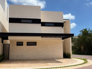 SE VENDE CASA EN VIA CUMBRES CANCUN