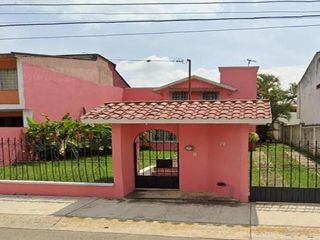 CASA EN VENTA EN COLONIA JARDÍN, MUNICIPIO DE CÓRDOBA, VERACRUZ