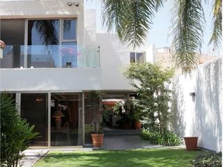 CASA EN RENTA