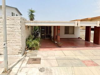 VENTA CASA: P.º del Peñón 417, Cumbres 2o. Sector Secc C, 64610 Monterrey, N.L