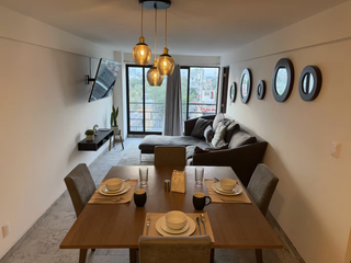 Departamento Amueblado con Balcón y Roof Garden Privado en Renta a un costado de Garibaldi