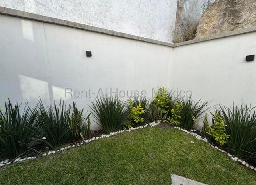 House with 3 bedrooms, terrace, TV area. FOR SALE - Cumbres del Lago ...