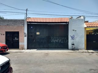 Venta de Bodega en Santa Catarina Queretaro, Qro (Remate Bancario)