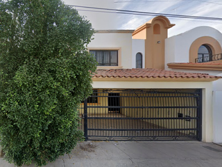 HERMOSA CASA ESTA ESPERANDO POR TI