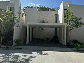 Casa de alta gama en renta, Residencial Palmara, Playa del Carmen