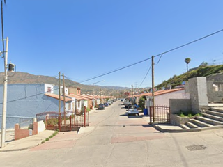 AF VENTA DE CASA DE RECUPERACION HIPOTECARIA EN LOMAS DE LA PRESA, ENSENADA, BAJA CALIFORNIA.