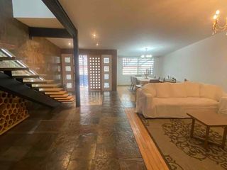 Hermosa casa Remodelada Amueblada ó SIN AMUEBLAR