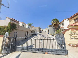 Hacienda Chavarria, Fraccionamiento Casa Grande, Paseos del Florido Calif, 22244 Tijuana, B.C. Casa en remate bancario. no infonavit. no fovissste.