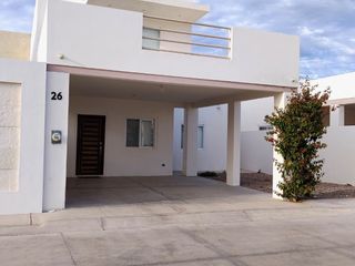 TU CASA EN SAN CARLOS, RENTA, 3 RECAMARAS EN CORAL I, CON ALBERCA COMUN.