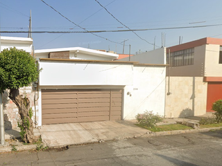 CASA EN VENTA EN LA COLONIA BELLA VISTA, EN PUEBLA, PUEBLA - SF