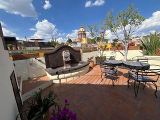 VENDO CASA CENTRICA CON VISTA ESPECTACULAR A LAS IGLESIAS DEL CENTRO SAN MIGUEL DE ALLENDE,GUANAJUATO