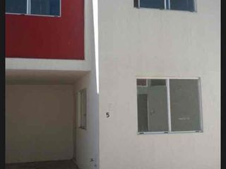 CASA EN RENTA EN FRACCIONAMIENTO CERRADO