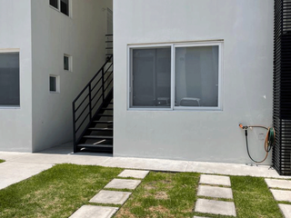Venta de departamento en privada con alberca. Querétaro. queretaro