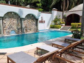 VENDO HOTEL BOUTIQUE EN TEPOZTLAN, MORELOS DE 11 HABITACIONES