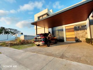 VENTA DE RESIDENCIA PRIVADA LA HERRADURA COLIMA, COLIMA. MX. POR PLAZA ZENTRALIA Y CAMINO A ALTOZANO