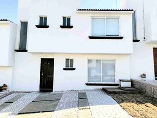 RENTA CASA AMUEBLADA ZONA CENTRO SUR, QRO