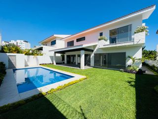 CASA NUEVA CON 5 HABITACIONES, ALBERCA Y JARDIN EN PARAISO COUNTRY CLUB