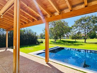 CASA NUEVA CON VISTA AL CAMPO DE GOLF EN PARAISO COUNTRY CLUB