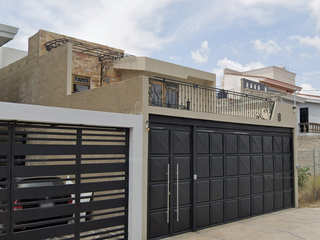 Casa en venta en Zapotlán, Col. Central