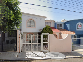 (AA) Casa de oportunidad en Pl. de San Antonio 115, zona dos extendida, Plazas del Sol 1ra Sección, Santiago de Querétaro, Querétaro, México