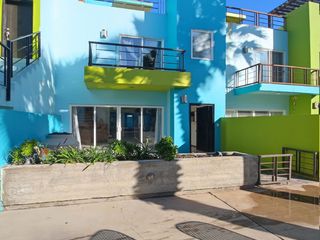 Venta de casa en Tijuana, 4 recamaras 3 Baָños Completos. Terraza, asador, Alberca, playa cerca, Escuelas, Mercados, Restaurantes y barecitos tranquis