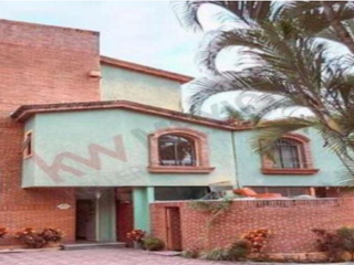 BONITA CASA EN VENTA