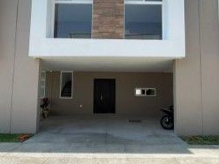 VENTA DE CASA NUEVA EN METEPEC