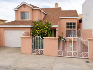 VENTA DE CASA EN LA COLONIA PLAYAS DE TIJUANA EN COSTA DE ORO EN TIJUANA EN BAJA CALIFORNIA