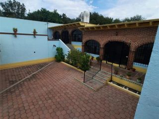 Casa con 714 m² de Superficie de Terreno y 6 Habitaciones en Venta en Barrio San Juan