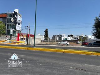 “Terreno Amplio y Visible en Renta – Av. Juan Pablo II”