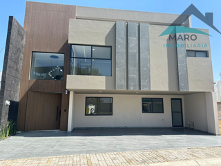 CASA EN VENTA PARQUE DUBLÍN LOMAS DE ANGELÓPOLIS