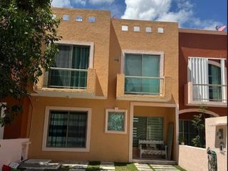 BONITA CASA EN VENTA EN RECIDENCIAL TORRECILLAS, CANCUN Q.R.