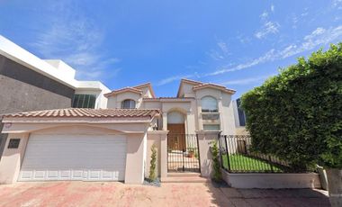 VENTA DE CASA EN TIJUANA BAJA CALIFORNIA COLONIA JARDINES DE CHAPULTEPEC S-E