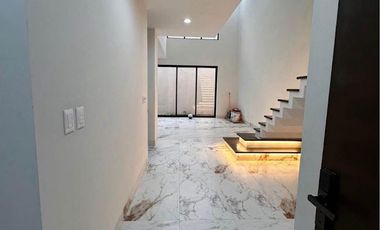 VENTA DE CASA NUEVA EN MAYORAZGO 4 RECAMARAS