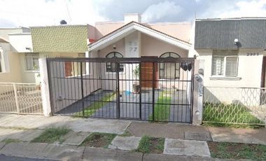 Venta de casa en Jardines del Valle, Zapopan, Jalisco