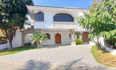 Residencia totalmente remodelada en Puerta de Hierro