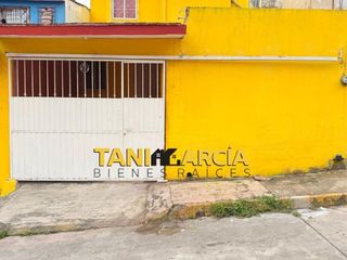 Vendo Casa en excelente ubicación!!, Fraccionamiento Nuevo Córdoba, a unos minutos de Plaza Shangrila