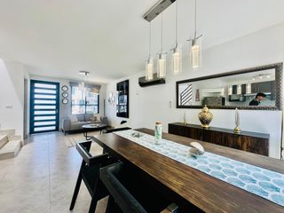 RENTA CASA AMUEBLADA,CIUDAD MESETA,2 recamaras,2.5 baños,cocina equipada