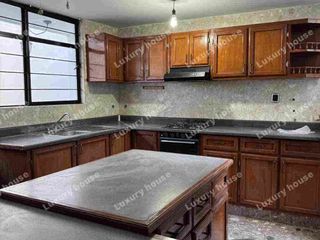 CASA EN VENTA 3 recámaras todas con baño,cochera doble en fraccionamiento a 10  min del Tec. Anáhuac, Ibero, Angelopolis