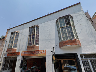 CASA CON LOCALES COMERCIALES EN VENTA, UBICADA EN EL CENTRO DE AGUASCALIENTES, REMATE