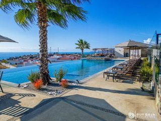 Casa en Venta - Rosarito, Nuevas con Vista al Mar