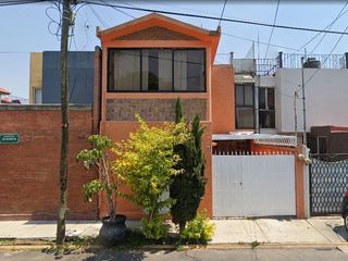 CASA EN VENTA EN LAS ROSAS, TLALNEPANTLA, ESTADO DE MÉXICO.