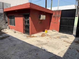 CASA EN VENTA CENTRO.