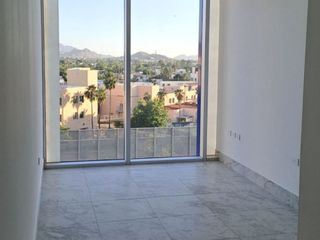 CONSULTORIO MÉDICO EN RENTA EN PISO 6 DE TORRE CELTARA