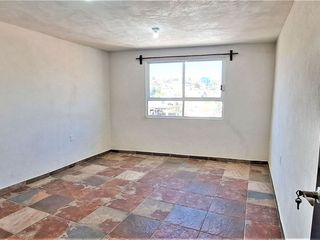 SUITE / LOFT CON CLÓSET Y BAÑO COMPLETO (Max. 2 PERSONAS)