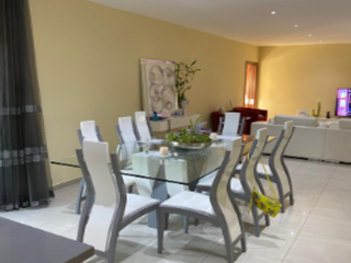 VENTA DE HERMOSA CASA