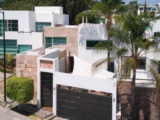 Casa en RENTA en Fraccionamiento Gran Jardín. León, Guanajuato