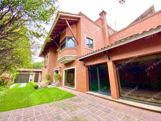 ENORME Y HERMOSA CASA EN RENTA EN LOMAS DE CHAPULTEPEC