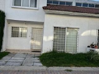 RENTA CASA AMUEBLADA SAN PABLO, BAJO DE PRECIO, FRENTE AL TEC Y A BERNARDO QUINTANA